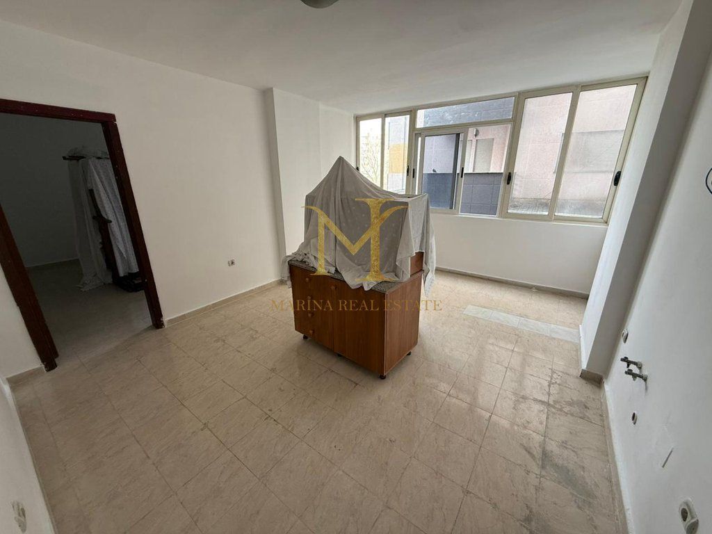 SHITET APARTAMENT 1+1 NE PLAZH HEKURUDHA !!