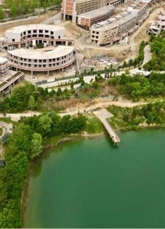 Shitet, Vile, Swan Residence, Farke