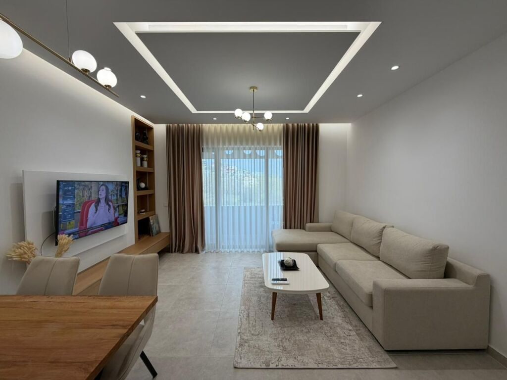 Apartament 1+1+Parking per qira tek Liqeni i Thate.