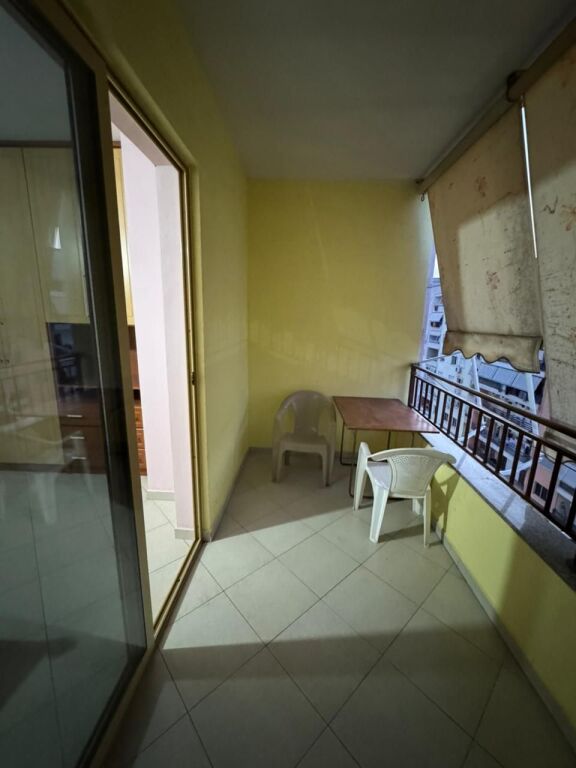 Apartament me Qira ne Zonen e Astirit 2+1+ 2 ballkone !