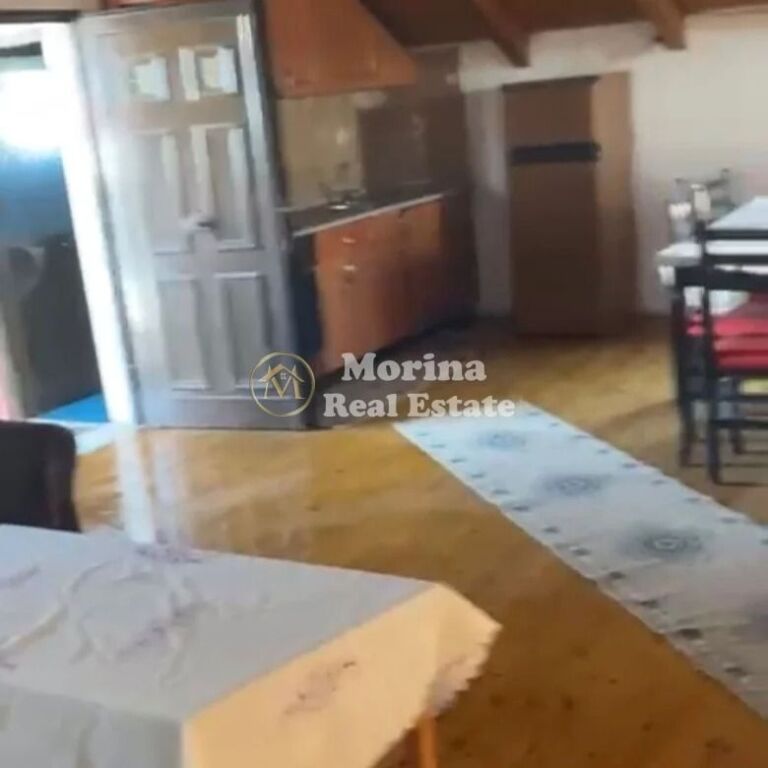 Affitto | Casa privata 2 + 1 | Ex Piazza Shqiponja | 350 €/mese