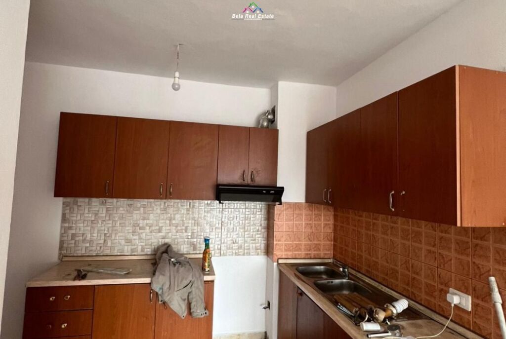 Zyre Me Qera 2+1 Tek Fusha e Aviacionit ( ID BZ2848) Tirane