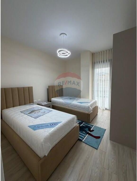 Apartment (2+1+2) plus parking space for rent