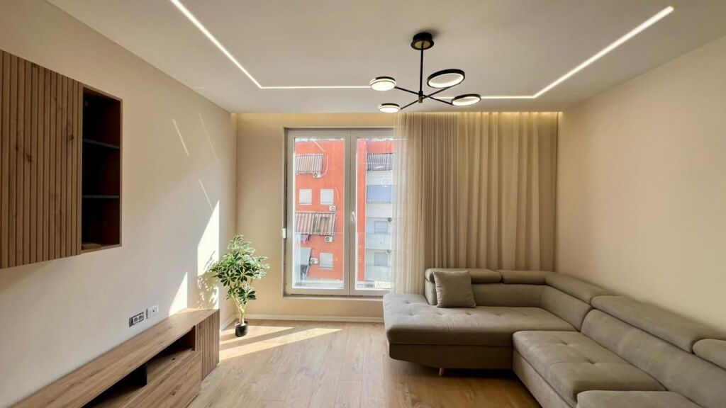 Hera e Pare me Qera✨️: 1+1📍Bulevardi i Ri (Prane Spak) - 65,000 Lek/Muaj - S.65m² | 100% e Re &amp; e Pabanuar me Pare⚜️