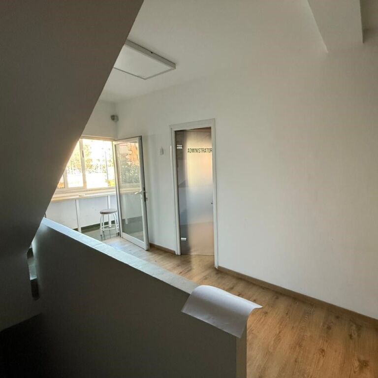 UFFICIO IN AFFITTO – VIA SAMI FRASHËRI, 311m² + PARCHEGGIO – €3000/mese