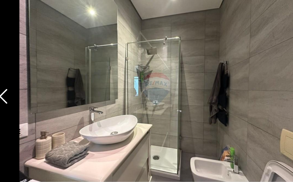 Apartament per qera 1+1 tek Komuna e Parisit