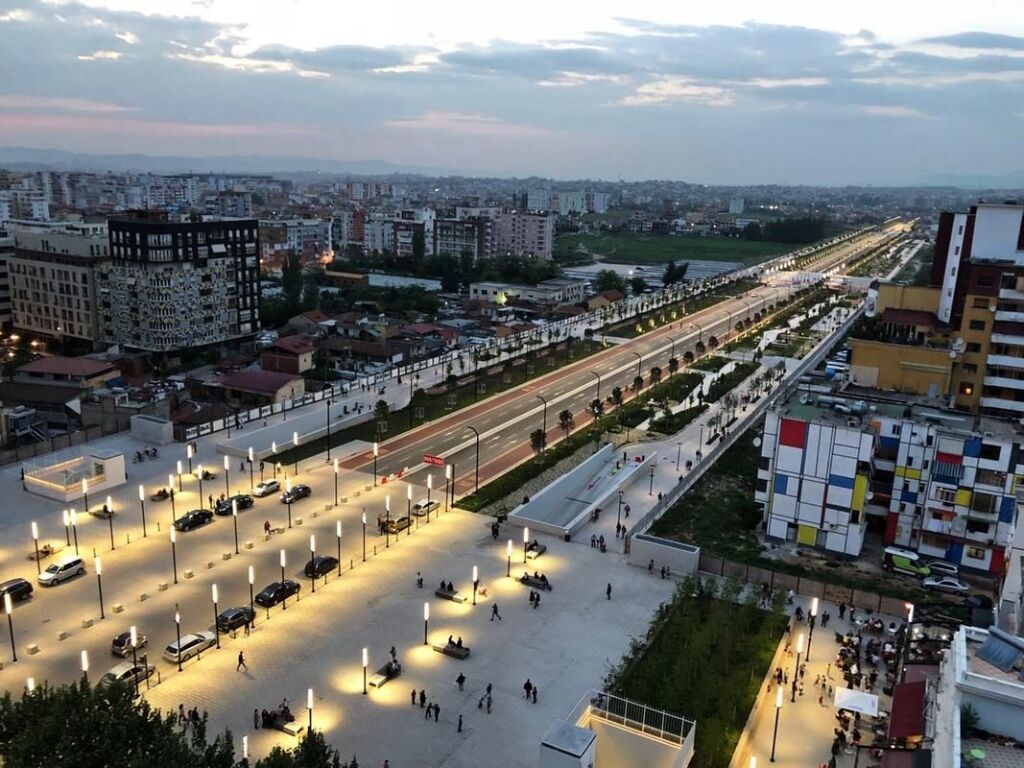 APARTAMENT 3+1 📍BULEVARDI I RI‼️