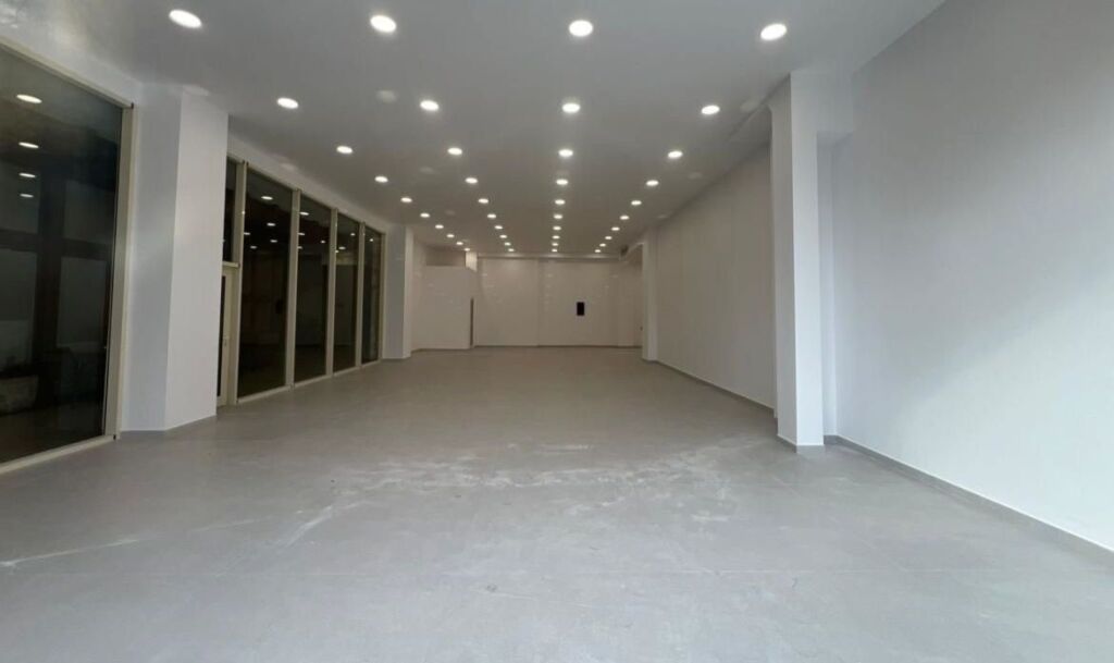 SHOP FOR RENT 130 M2 VASIL SHANTO 3,200 EURO