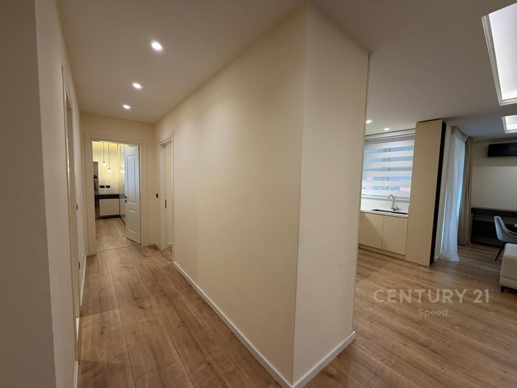 AFFITTASI APPARTAMENTO 2+1+2 IN CENTRO