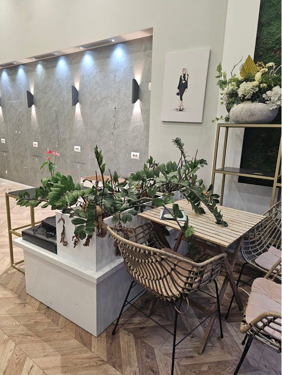 Commercial space for rent near Art Tribuna!