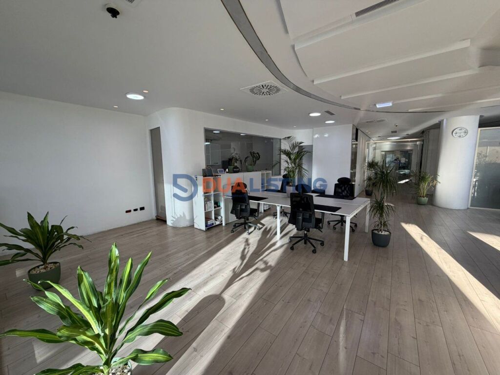 Office space for rent 📍Air Albania