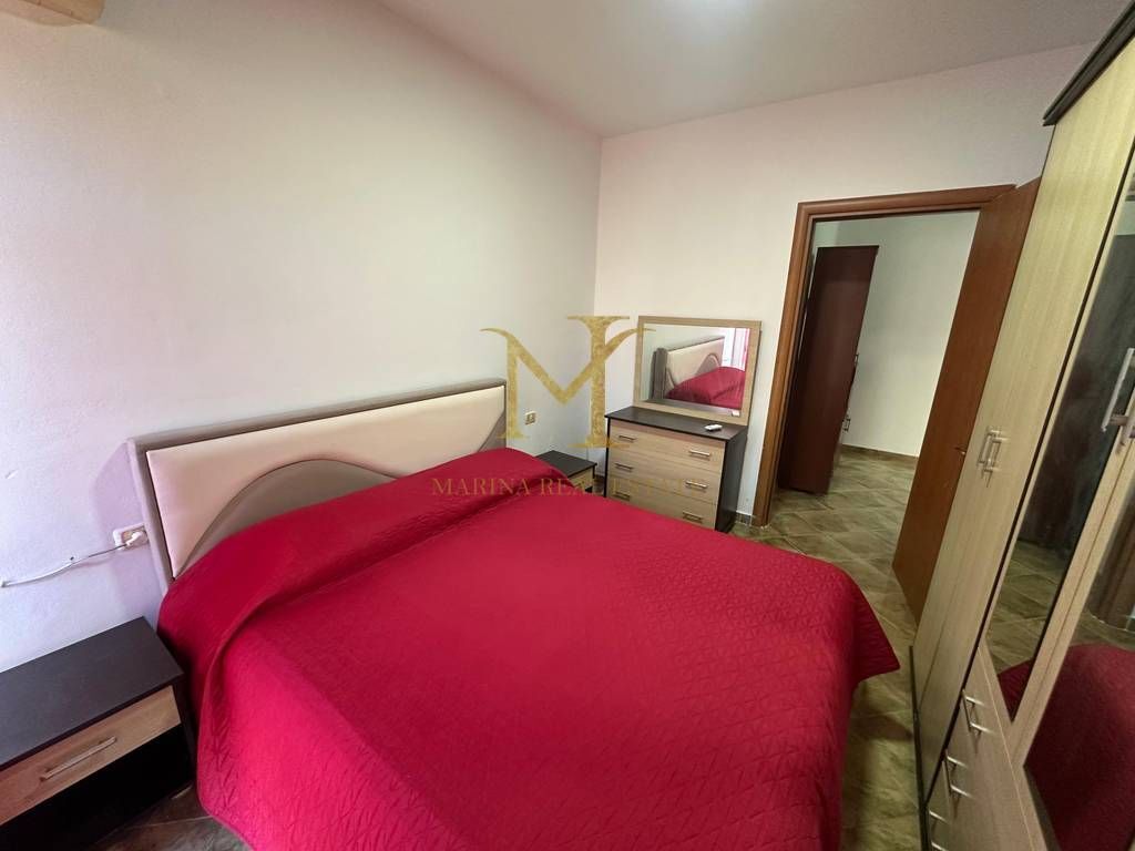 SHITET APARTAMENT 1+1 TEK SHKEMBI KAVAJES !!