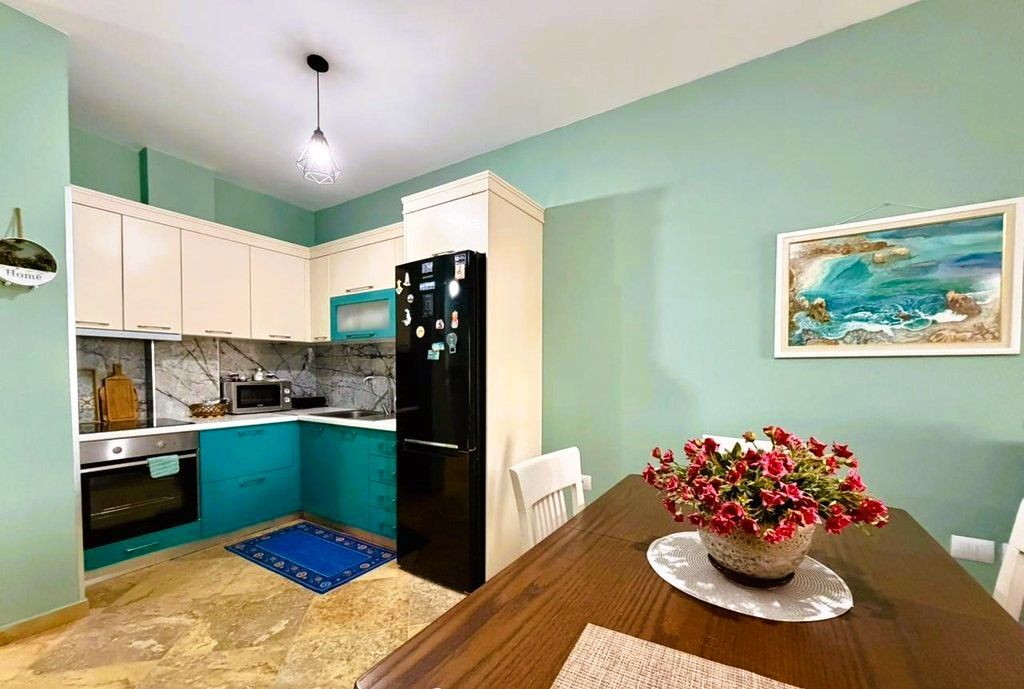 APARTAMENT 2+1 PER SHITJE NE VLORE, VIJA E PARE ME DETIN!