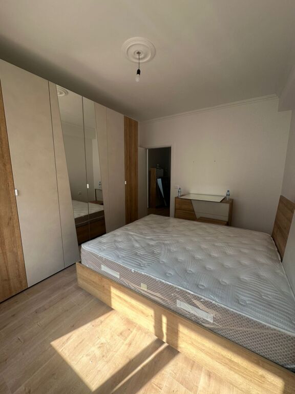 APARTAMENT ME QERA 1+1