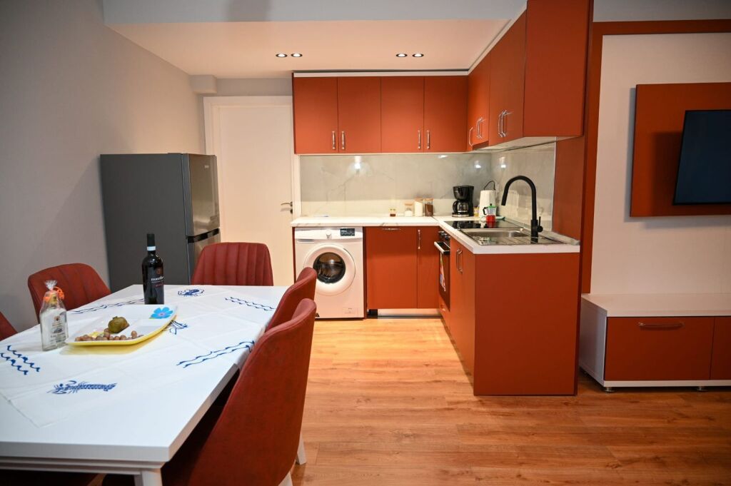 Jepet me qira apartament 1+1