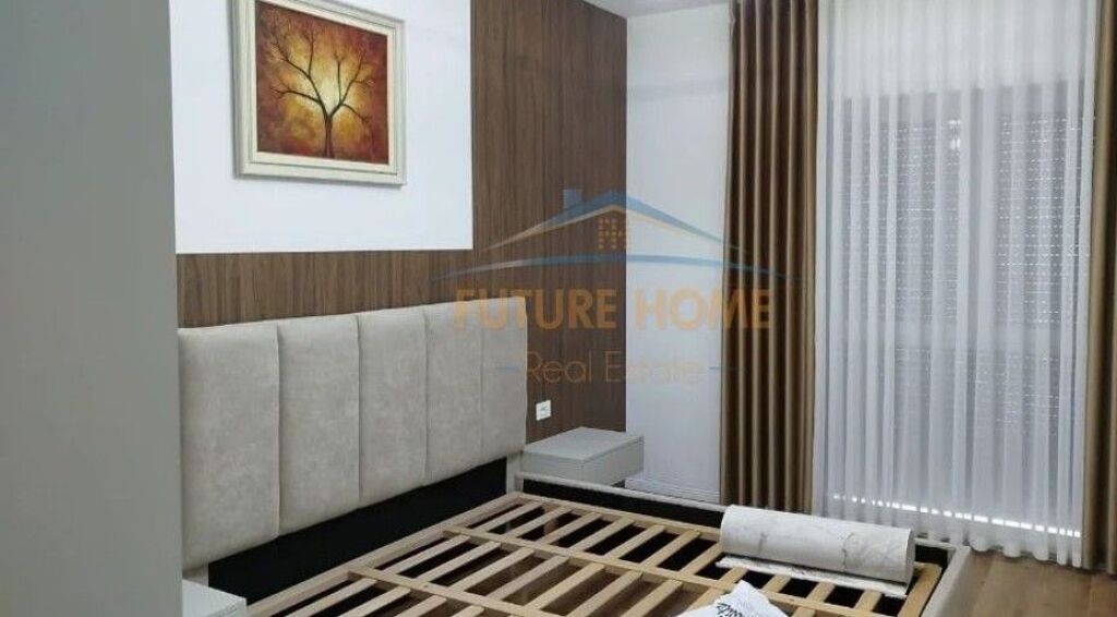 Qera, Apartament 1+1 Shkolla e Kuqe, Rruga Dervish Hekali , Tirane.