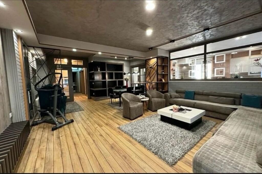 Apartament me qera - Myslym Shyri