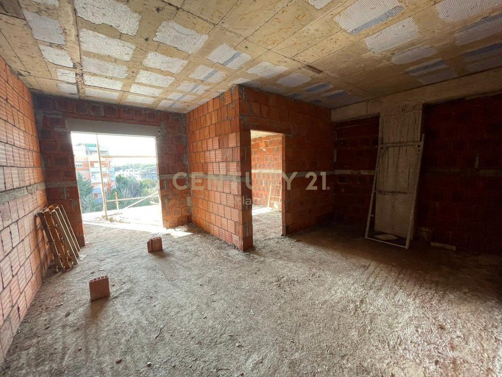 APARTAMENT PER SHITJE NE GOLEM , DURRES 200M NGA DETI - 75,300€