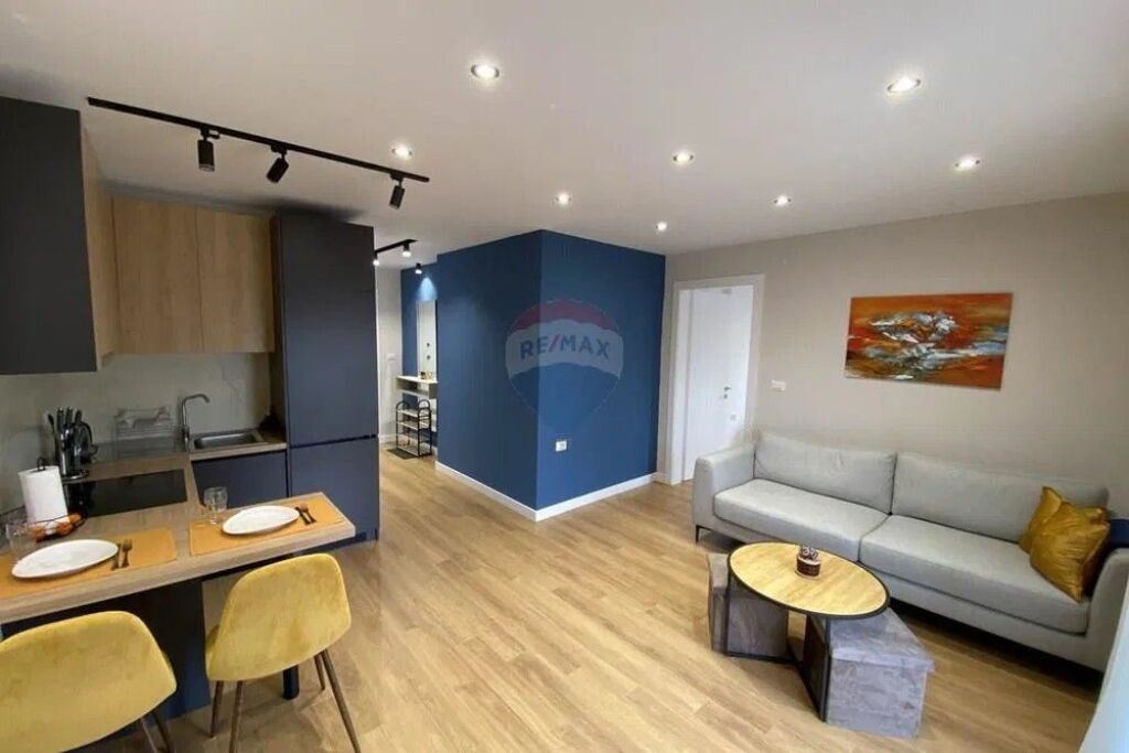 APARTAMENT 1+1 NE QENDER-PAZARI RI