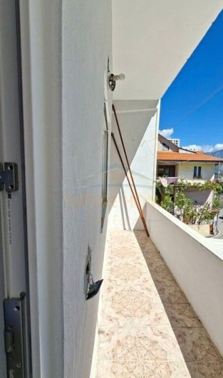 Affitto Appartamento 1+1, Via Durazzo, Tirana