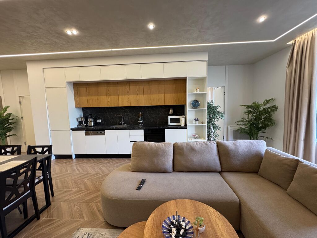 Jepet apartament me qera 2+1