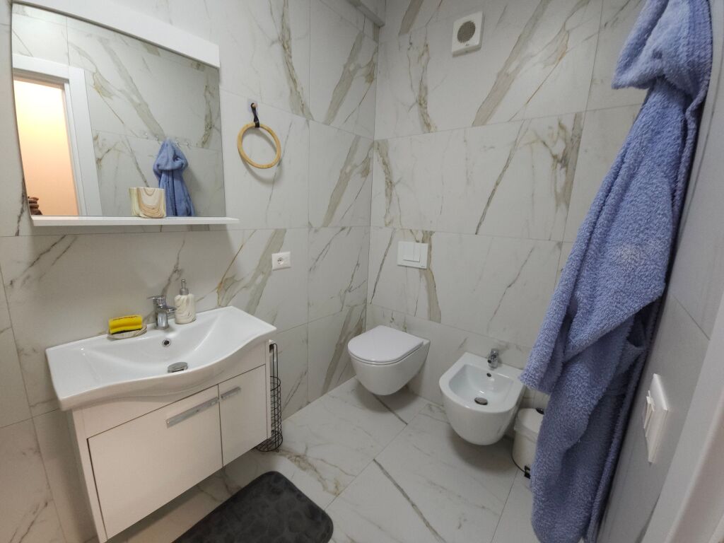 HOUSE FOR SALE – VILA GOLD, CENTER 📍 Elite area, near the center