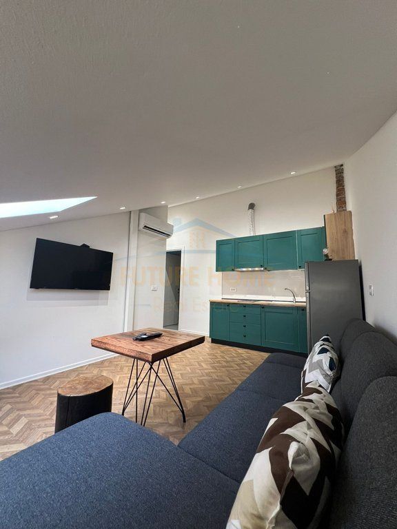 Qera, Apartament 1+1 dhe 2 Garsionere, Komuna Parisit ,Tirane. 1,500 €