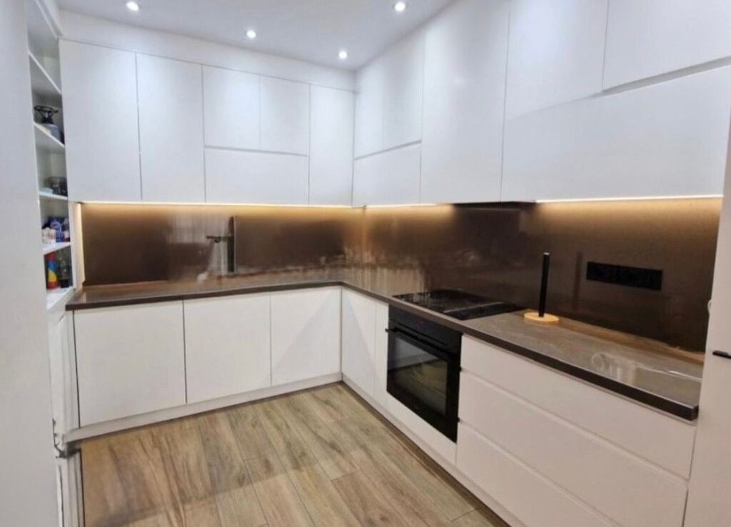 Super Apartment 3+1+2+3 Parking Spaces for Rent – Aviation Field