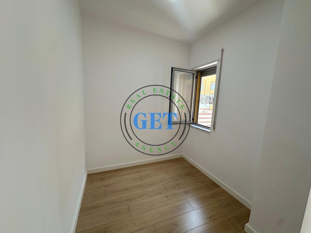 Appartamento 2+1 + Deposito in Vendita, Spiaggia Ferroviaria (vicino a EKA), Durrës