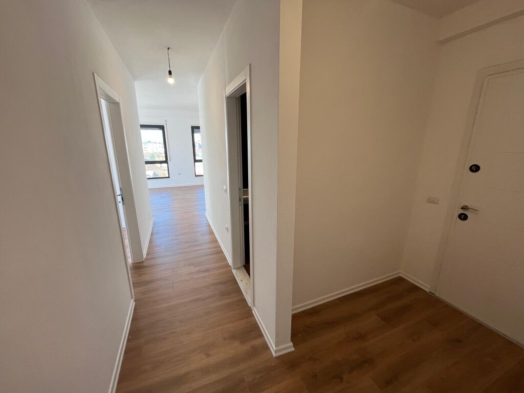 Appartamento 2+1, Porcellana!