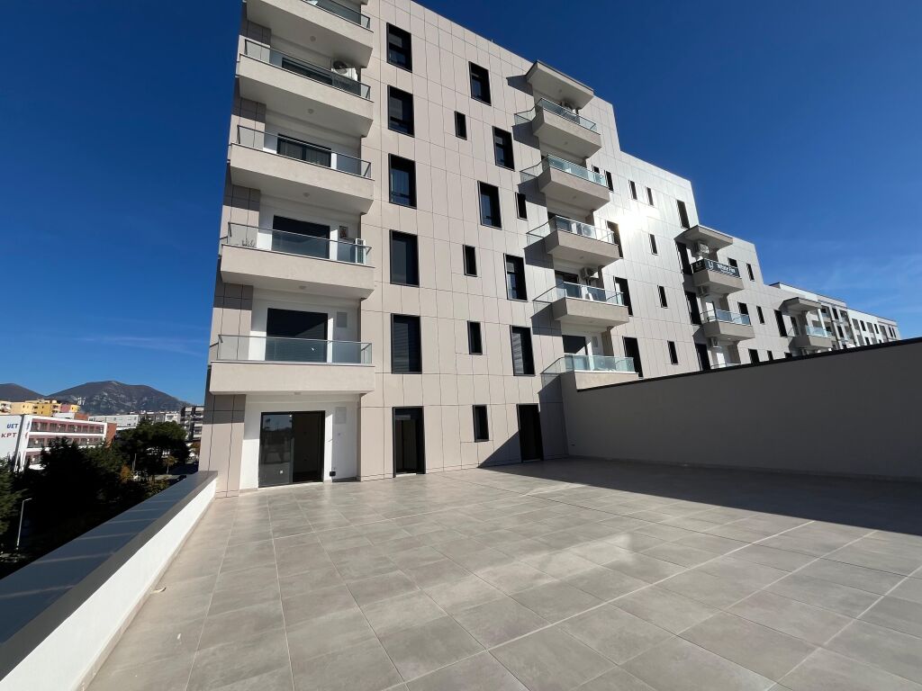 Appartamento 2+1, Porcellana!