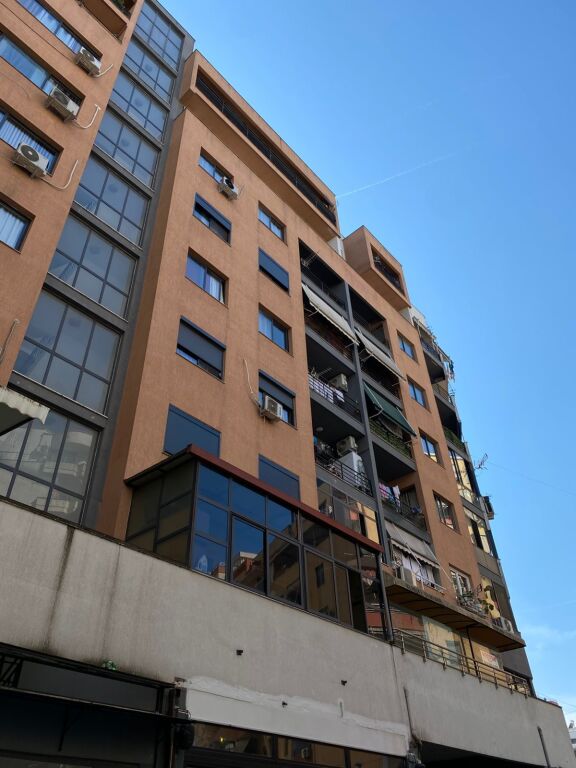 Shitet Apartament 2+1+2 në Astir