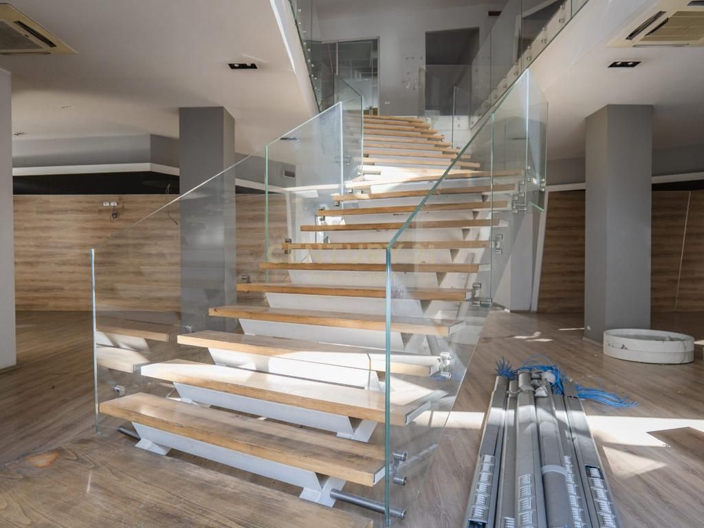 Commercial Space for Sale New Electric Market