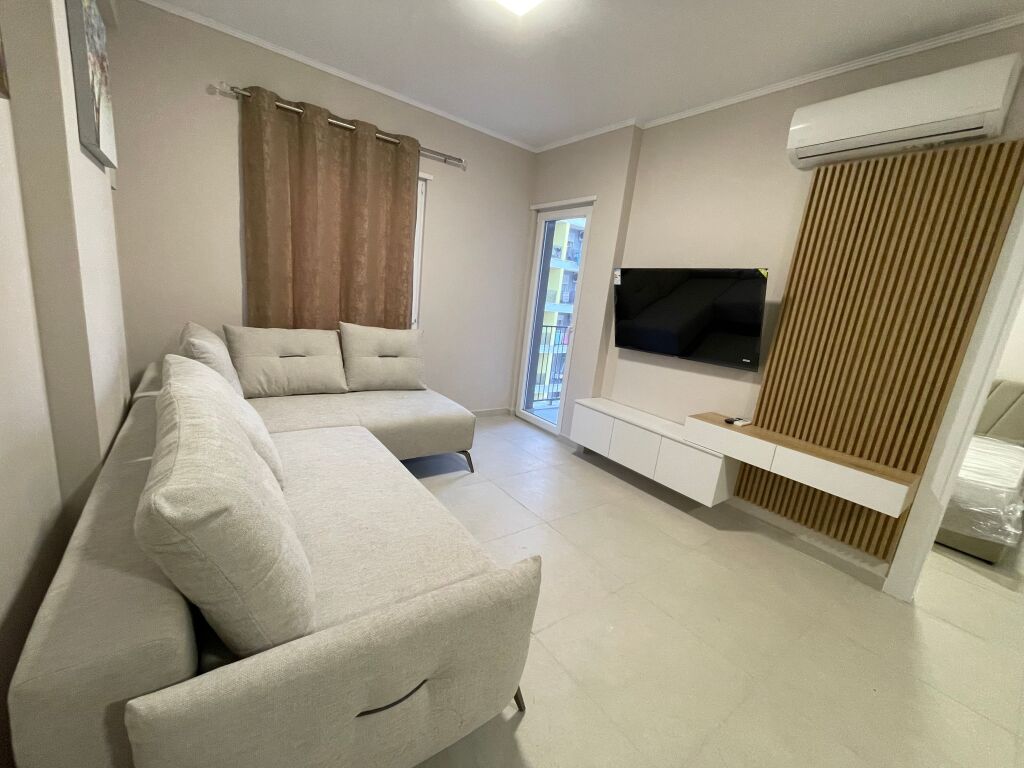 Apartment for rent 1+1+ parking spot 430€