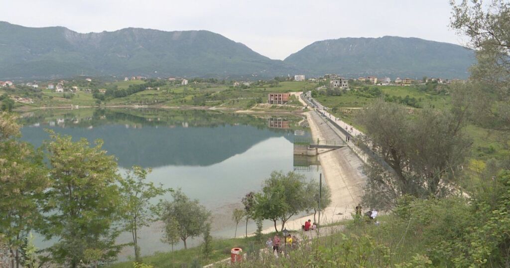 SHITET VILE E BASHKANGJITUR 2 KATE "FARKE" 246.662 EURO