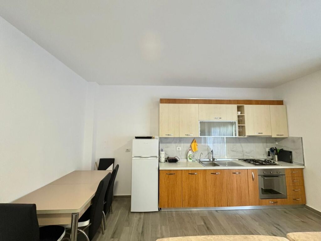 PER QIRA APARTAMENT 2+1+2 – ME POST PARKIMI – VOLLGA DURRES