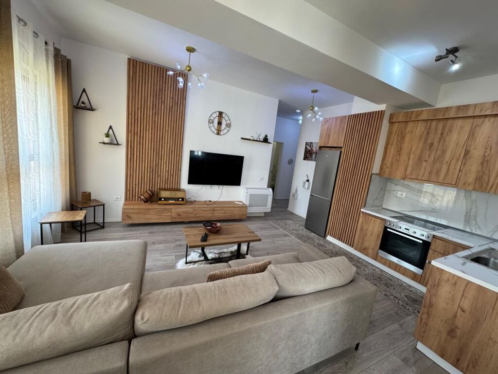 SUPER APARTAMENT ME QIRA TEK UNIVERS CITY