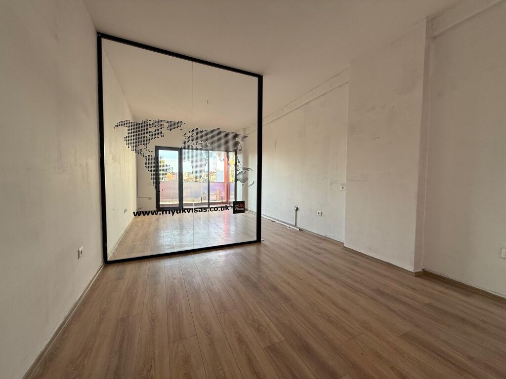 Jepet zyre me qera tek Farmacia 10