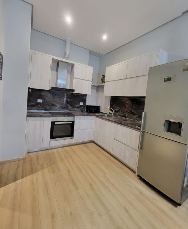 📌 Jepet me Qira Apartament Super 1+1 Kompleksi Delijorgji