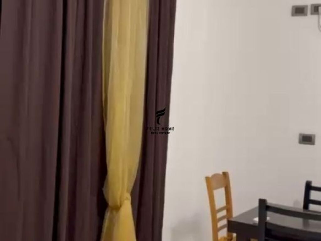 APARTAMENT ME QERA 1+1 KOPSHTI BOTANIK 40.000 LEKE