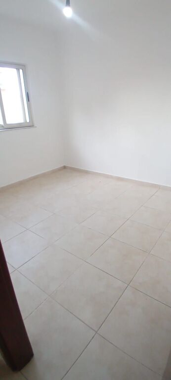 Appartamento 2+1 vuoto in affitto presso Fusha e Aviacionit.