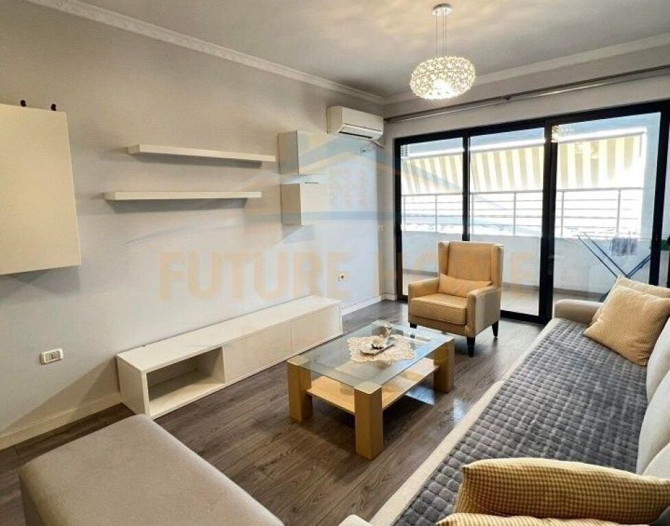 Qera, Apartament 2+1+2, Unaza e Re, Tiranë.