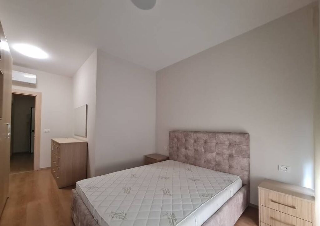 Apartament 1+1 + parkim me qira ne Don Bosko