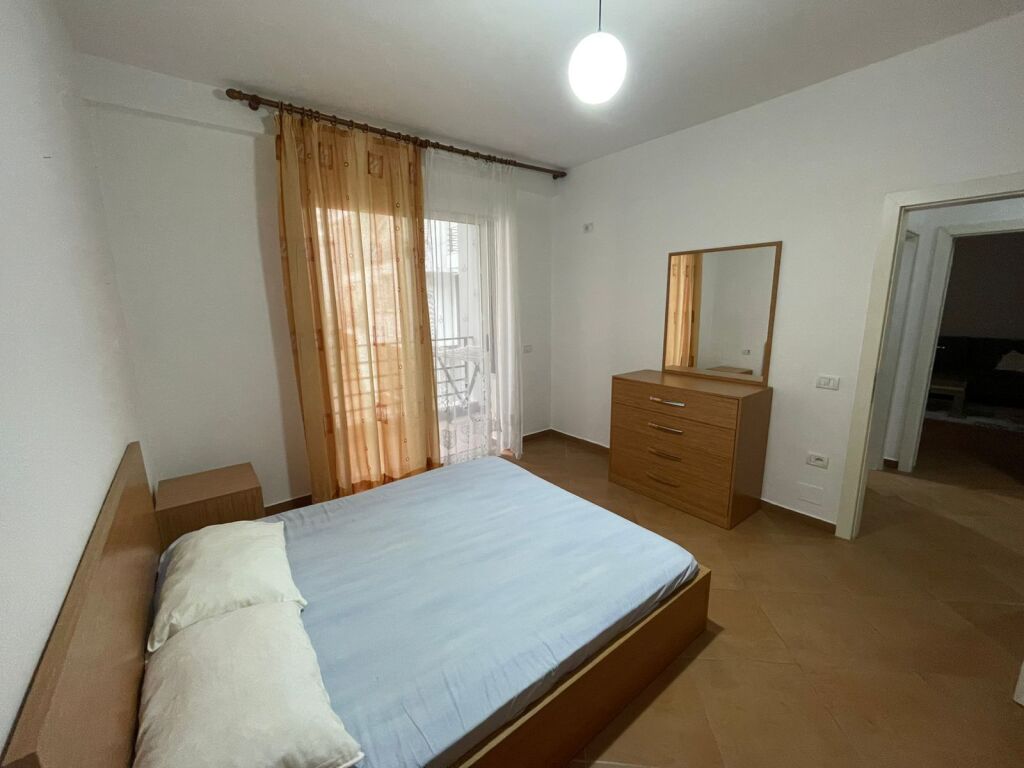 Apartament me qera 1+1 - 📍Shkoze, prane kompleksi Tom Doshit