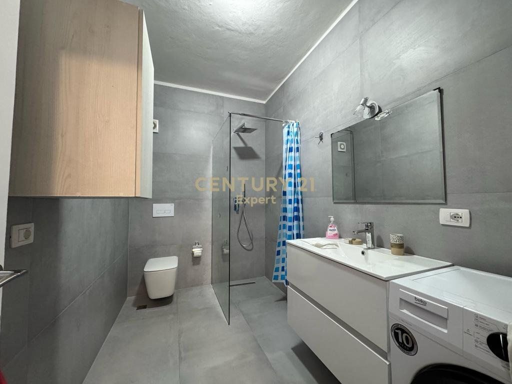 Appartamento 1+1 in affitto in Via Durazzo, Tirana! 700 € /Mese Superficie Totale 81m2