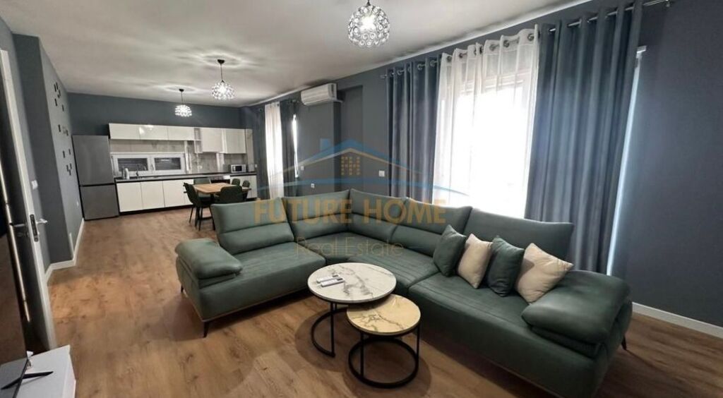 Qera,Apartament 2+1+2+Post Parkimi,Kopshti Botanik,Tiranë