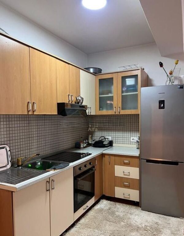 ali dem apartament 2+1 me qera