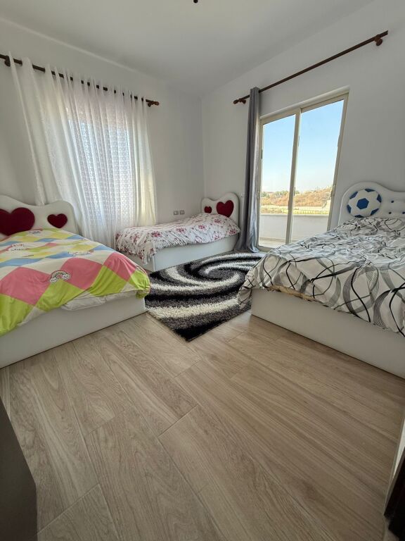 🏡 Jepet me Qira Apartament 3+1+2 në Shkozë !