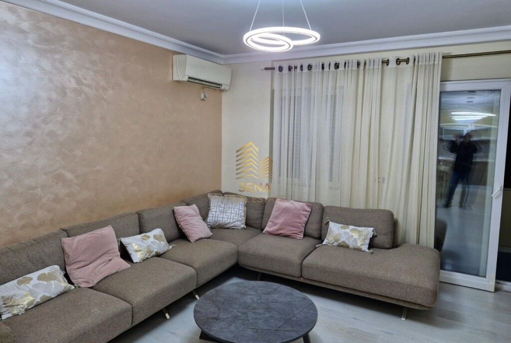 Shitet, Apartament 3+1+2+Blk, Porcelan, 219,000 Euro