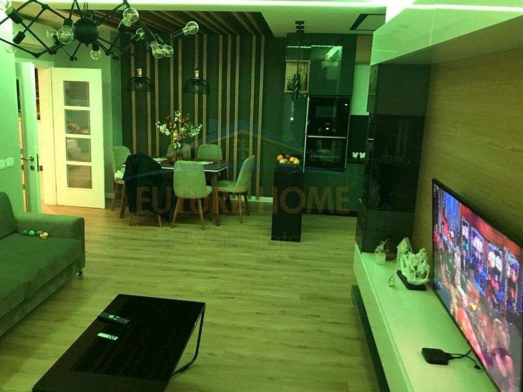 Rent, Apartment 2+1, University Book